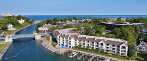 359 Edgewater Inn